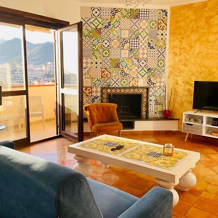 Donna Filomena Casa Vacanza Park Bougainville Salerno Luaran gambar